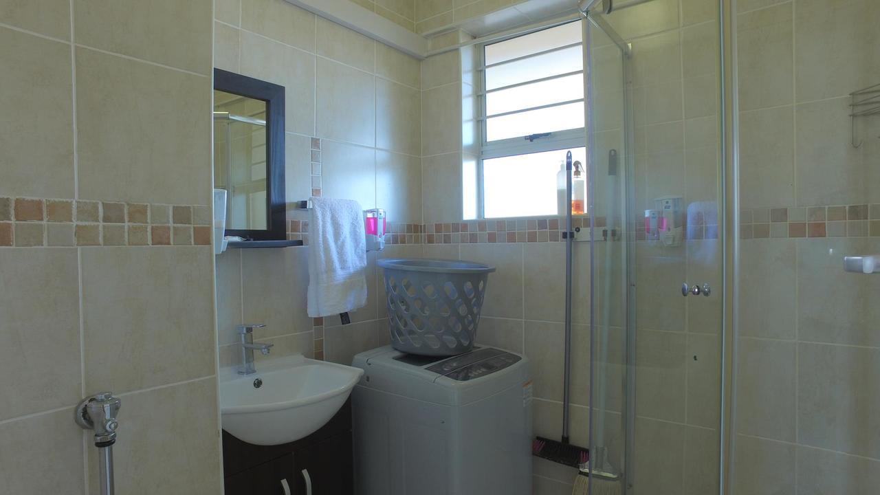 South Coast Beachfront Holiday Apartments Amanzimtoti Extérieur photo